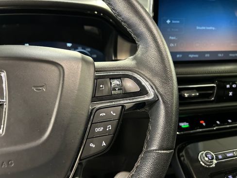 Used 2023 Lincoln Nautilus FWD image 14
