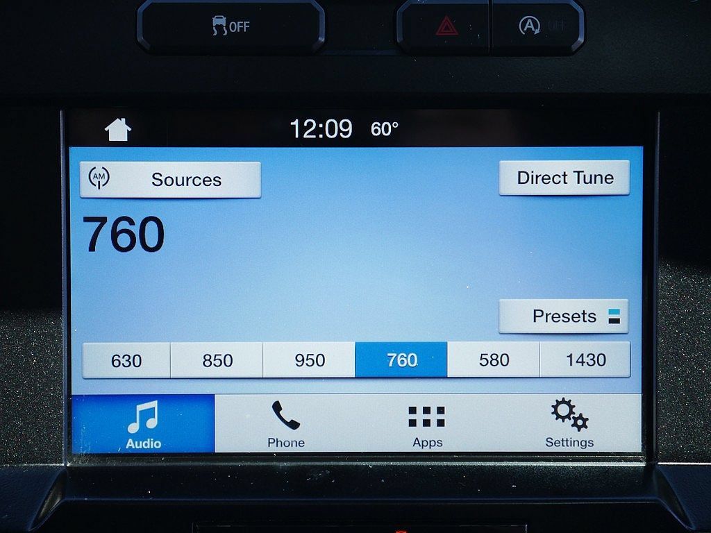 Used 2016 Ford F150 XLT w/ Equipment Group 302A Luxury AWD/4WD image 23