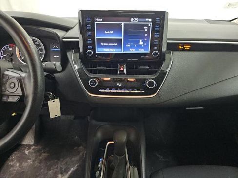 Used 2022 Toyota Corolla LE image 8
