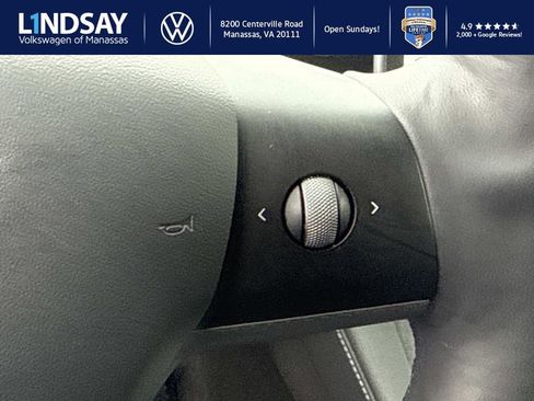 Used 2021 Tesla Model Y Long Range image 19