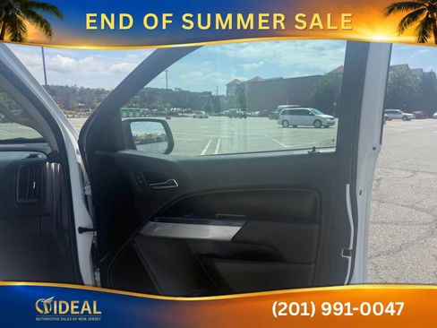 Used 2022 Chevrolet Colorado LT w/ LT Convenience Package AWD/4WD image 24