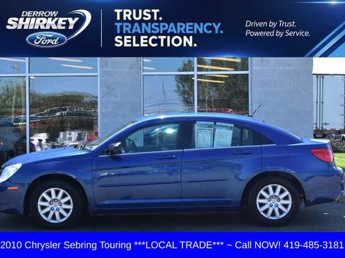 Used 2010 Chrysler Sebring Touring FWD image 2