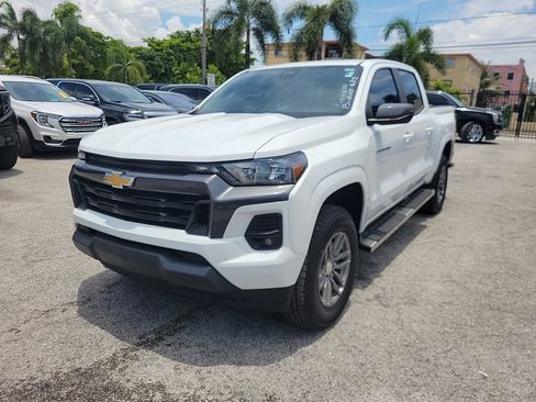 Used 2023 Chevrolet Colorado LT w/ LT Convenience Package RWD image 9
