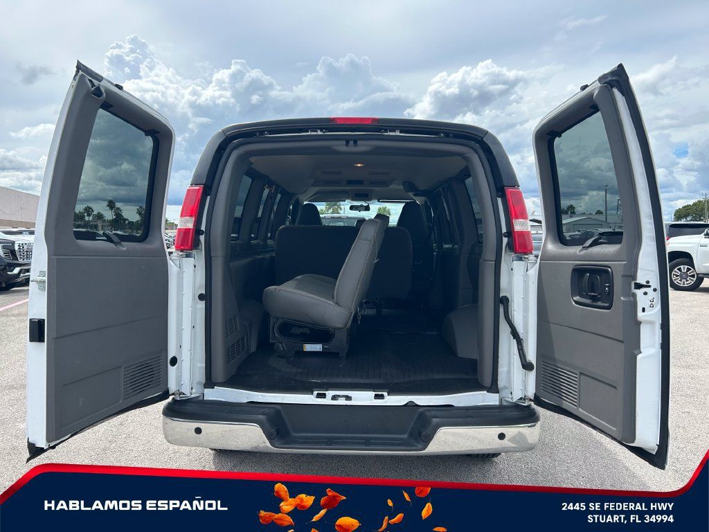 Used 2023 GMC Savana 2500 RWD image 11