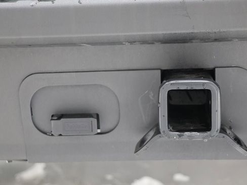 Used 2025 Ford Maverick Tremor image 14