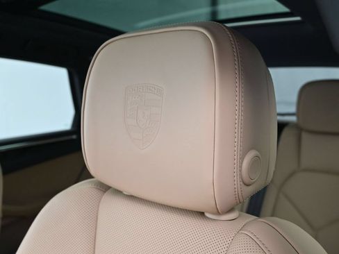 Used 2026 Porsche Macan AWD/4WD image 20