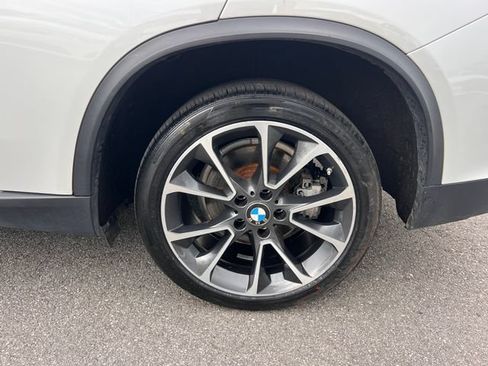 Used 2018 BMW X5 xDrive40e w/ Driving Assistance Package AWD/4WD image 38
