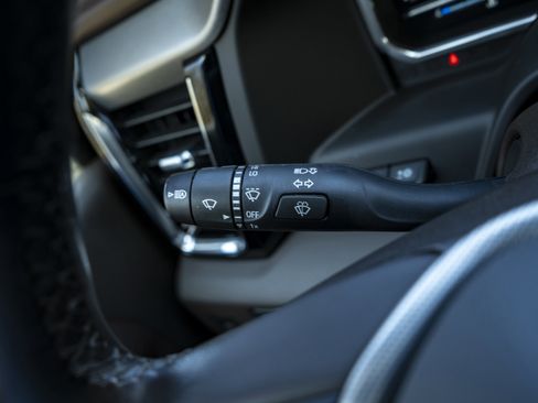 Used 2024 GMC Sierra 3500 Denali w/ Denali Reserve Package image 23