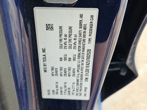 Used 2020 Tesla Model 3 Standard Range image 25