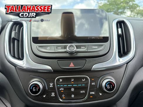Used 2018 Chevrolet Equinox LT w/ Sun & Infotainment Package FWD image 21