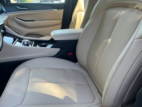 New 2025 Jeep Grand Cherokee Limited image 20