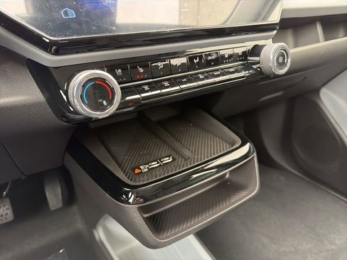 New 2027 Chevrolet Bolt RS w/ Technology Package FWD image 16