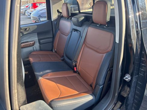 Used 2024 Ford Maverick Lariat image 9