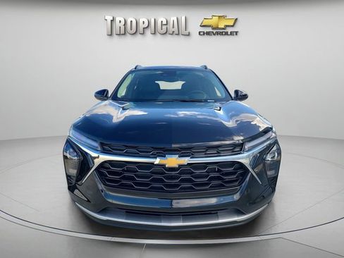 New 2026 Chevrolet Trax LT w/ Driver Confidence Package FWD image 6