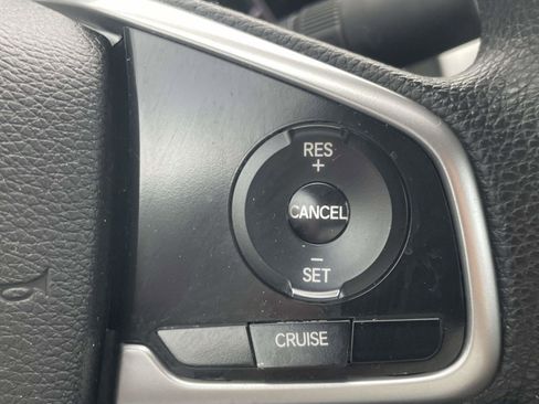 Used 2018 Honda Civic EX image 19