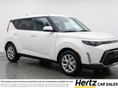 Used 2025 Kia Soul LX w/ LX Technology Package