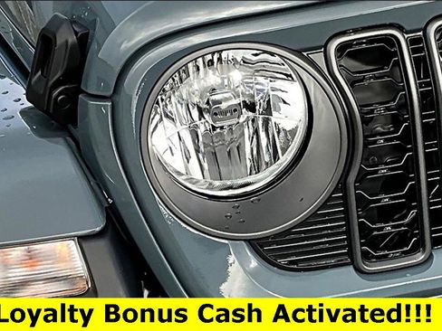 New 2025 Jeep Gladiator Sport image 28