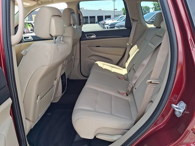 Used 2021 Jeep Grand Cherokee Laredo AWD/4WD image 10