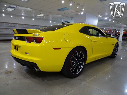 Used 2010 Chevrolet Camaro SS w/ RS Package image 15