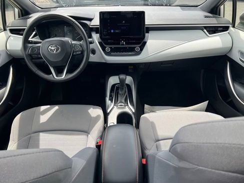 Used 2024 Toyota Corolla SE w/ SE Package FWD image 9