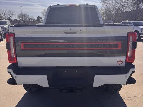 Used 2024 Ford F250 Lariat w/ Lariat Ultimate Package image 7