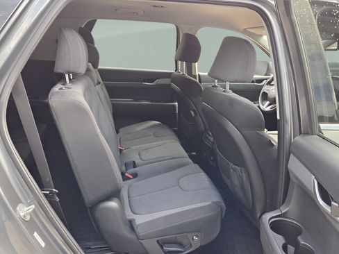 Used 2022 Hyundai Palisade SE FWD image 14