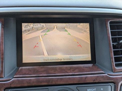 Used 2014 Nissan Pathfinder SV image 12