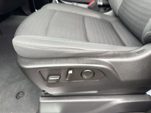 Used 2022 Chevrolet Silverado 1500 LT image 16