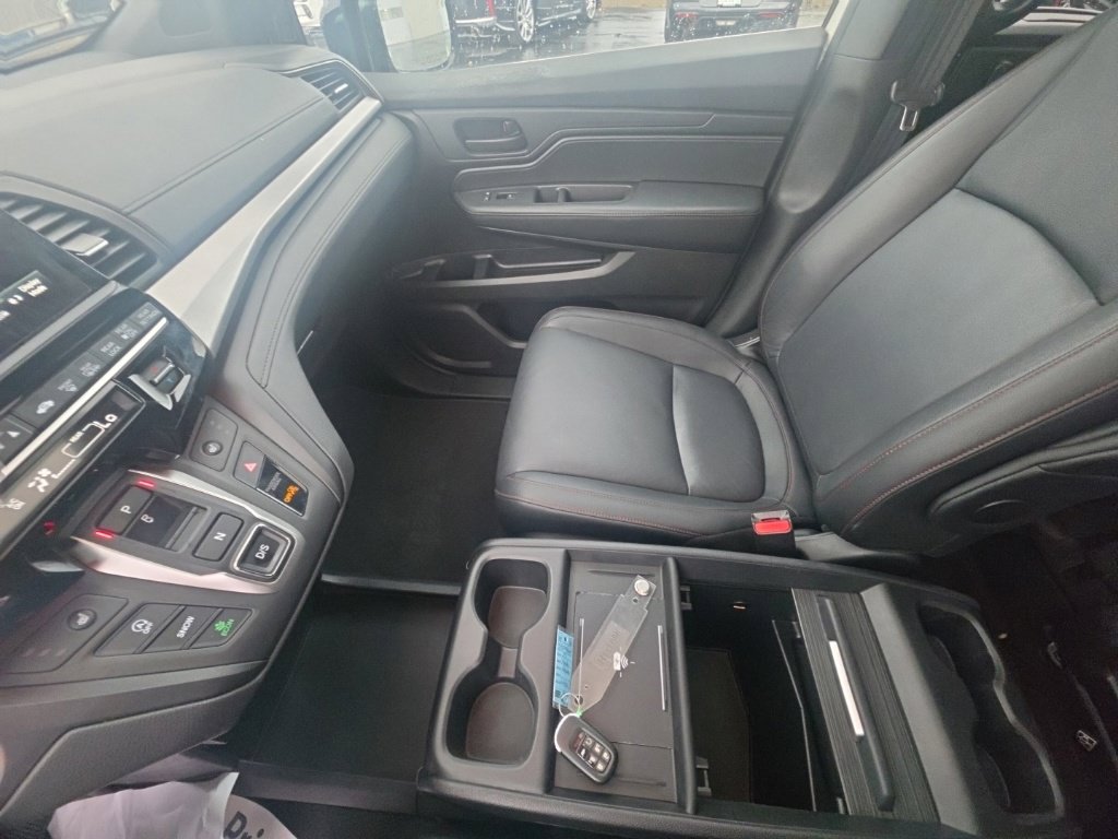 Used 2025 Honda Odyssey Sport-L image 24