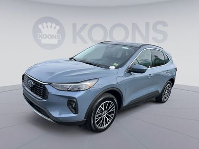 Used 2025 Ford Escape SE w/ PHEV Premium Package