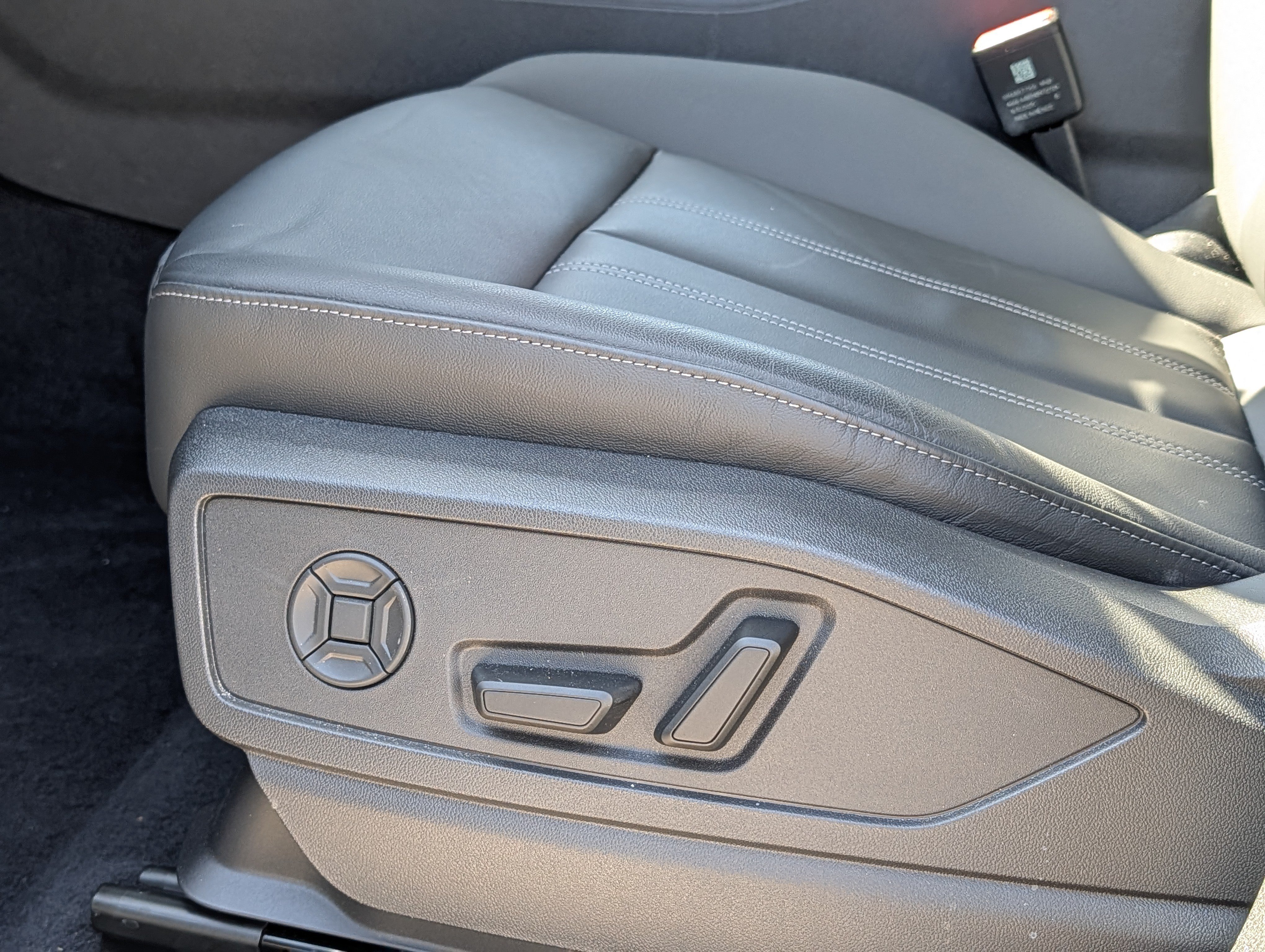Certified 2025 Audi Q5 Premium Plus AWD/4WD image 24