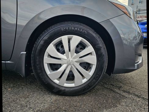 Used 2025 Nissan Versa S w/ Trunk Package FWD image 30