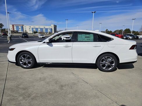 New 2025 Honda Accord EX-L image 4