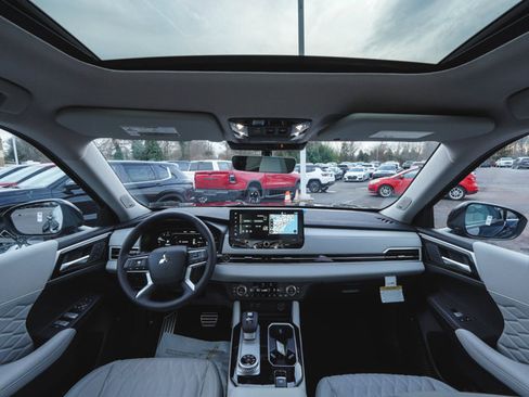 New 2026 Mitsubishi Outlander SEL AWD/4WD image 76