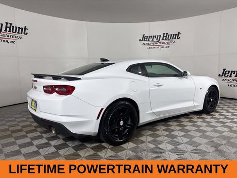 Used 2023 Chevrolet Camaro LT RWD image 6