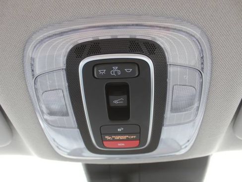 Used 2024 Hyundai Elantra Limited FWD image 29