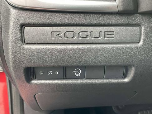 Used 2026 Nissan Rogue S FWD image 18