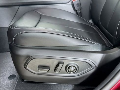 New 2025 Jeep Grand Cherokee Limited w/ Luxury Tech Group II AWD/4WD image 22