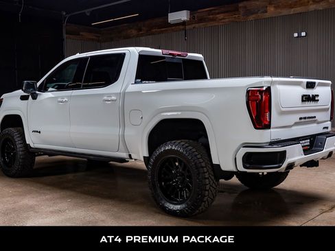 Used 2024 GMC Sierra 1500 AT4 w/ Technology Package image 7