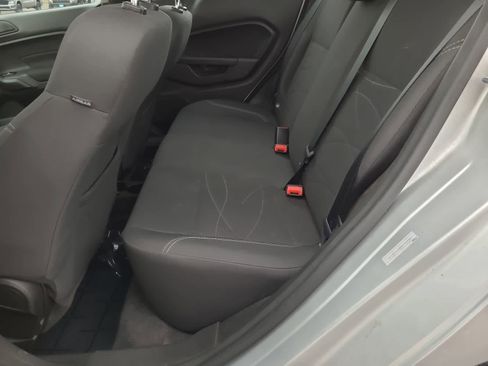 Used 2016 Ford Fiesta SE image 21