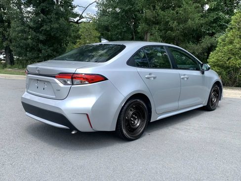Used 2021 Toyota Corolla LE FWD image 7