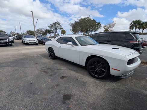 Used 2019 Dodge Challenger SXT w/ Blacktop Package image 2