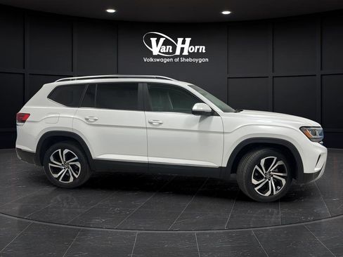 Used 2023 Volkswagen Atlas SEL AWD/4WD image 8