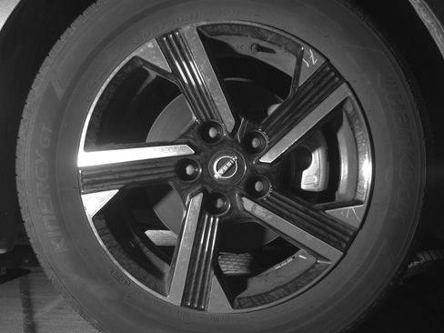 Used 2025 Nissan Sentra SV image 13