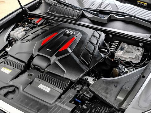 Used 2021 Audi SQ8 Prestige image 45