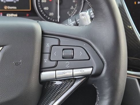 Used 2024 Cadillac XT6 Sport w/ Technology Package image 37