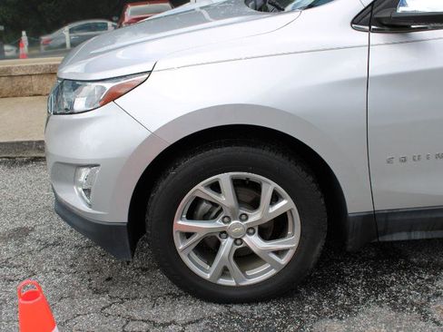 Used 2018 Chevrolet Equinox Premier image 24