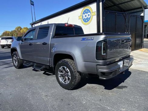 Used 2022 Chevrolet Colorado Z71 image 3