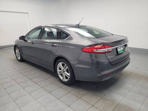 Used 2018 Ford Fusion SE FWD image 5