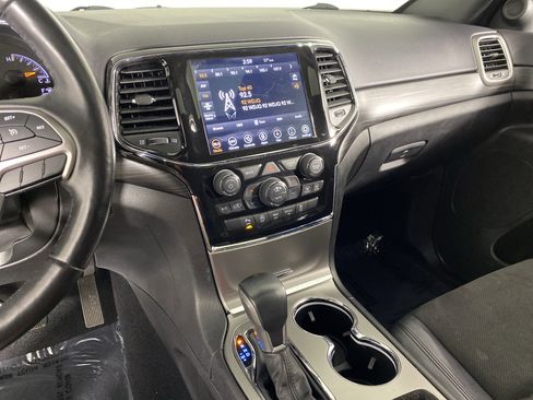 Used 2021 Jeep Grand Cherokee Laredo X AWD/4WD image 29